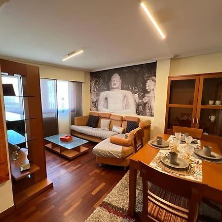 Piso Confort Y Detalles Ourense Apartamento Exterior foto