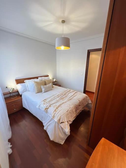 Piso Confort Y Detalles Ourense Apartamento Exterior foto