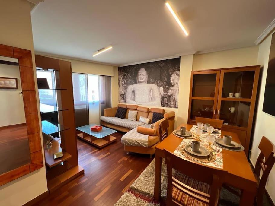 Piso Confort Y Detalles Ourense Apartamento Exterior foto
